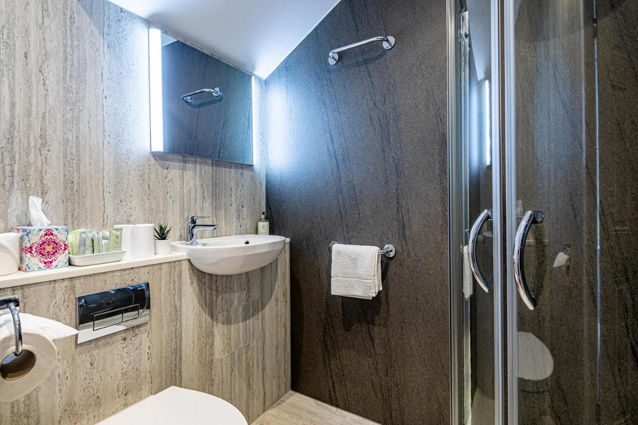 Fountains Guest House - Harrogate Stays