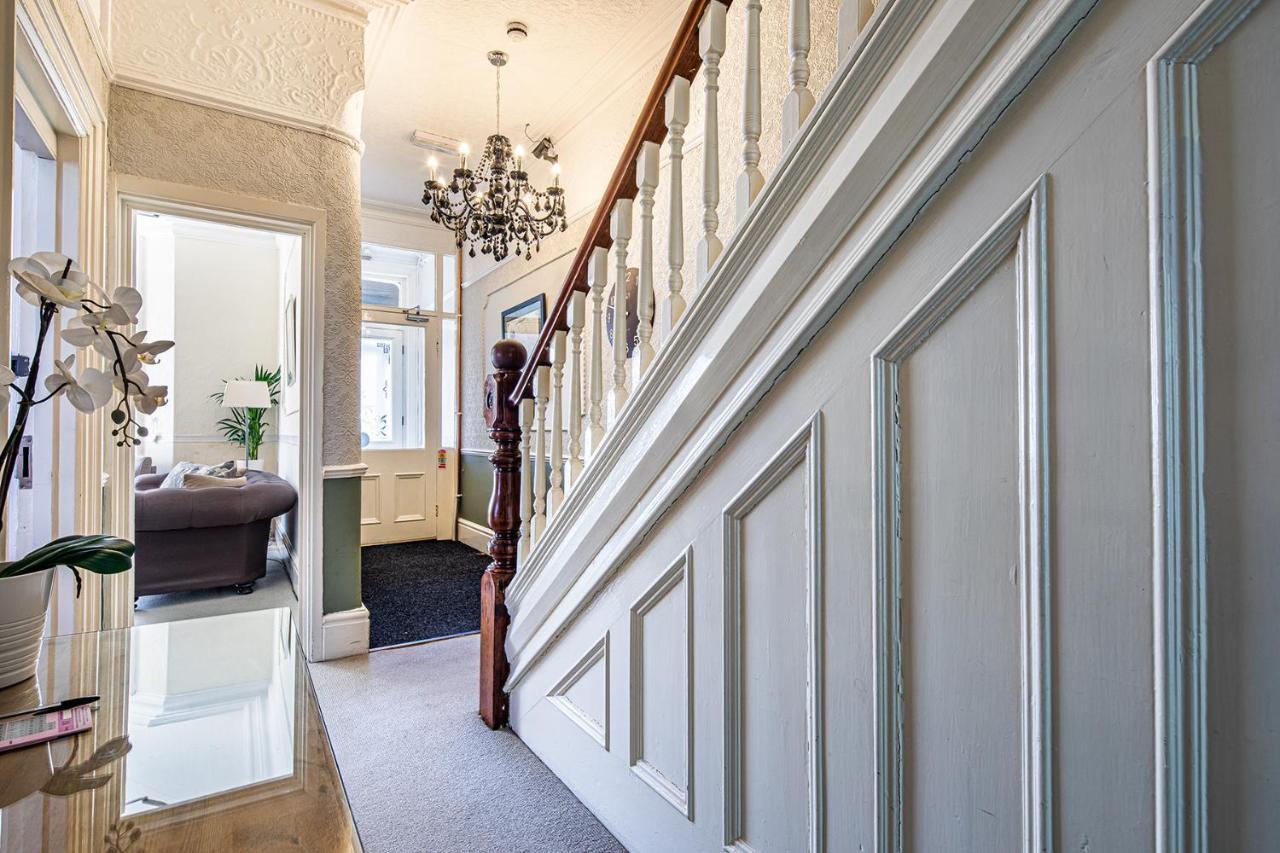 Fountains Guest House - Harrogate Stays Guest house 4*