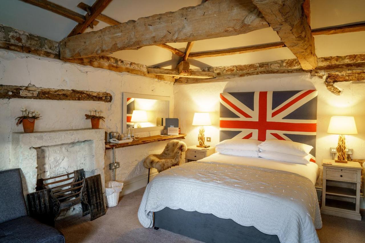The Castle Inn 3*