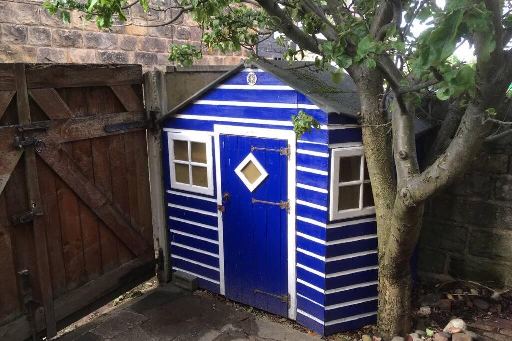 Holiday home Spacious Victorian Townhouse Near Hcc With Off Street Parking