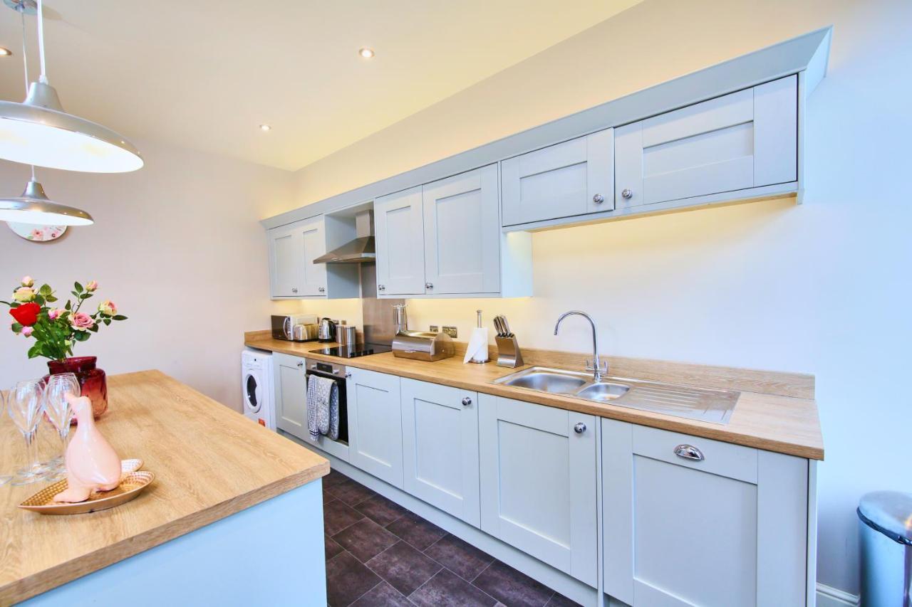 Apartment The Stylish Penthouse Of Harrogate - Sleeps 7