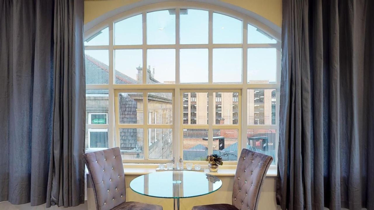 Apartment The Stylish Penthouse Of Harrogate - Sleeps 7