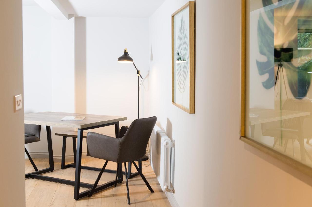 The Burrow By Serviced Apartment *