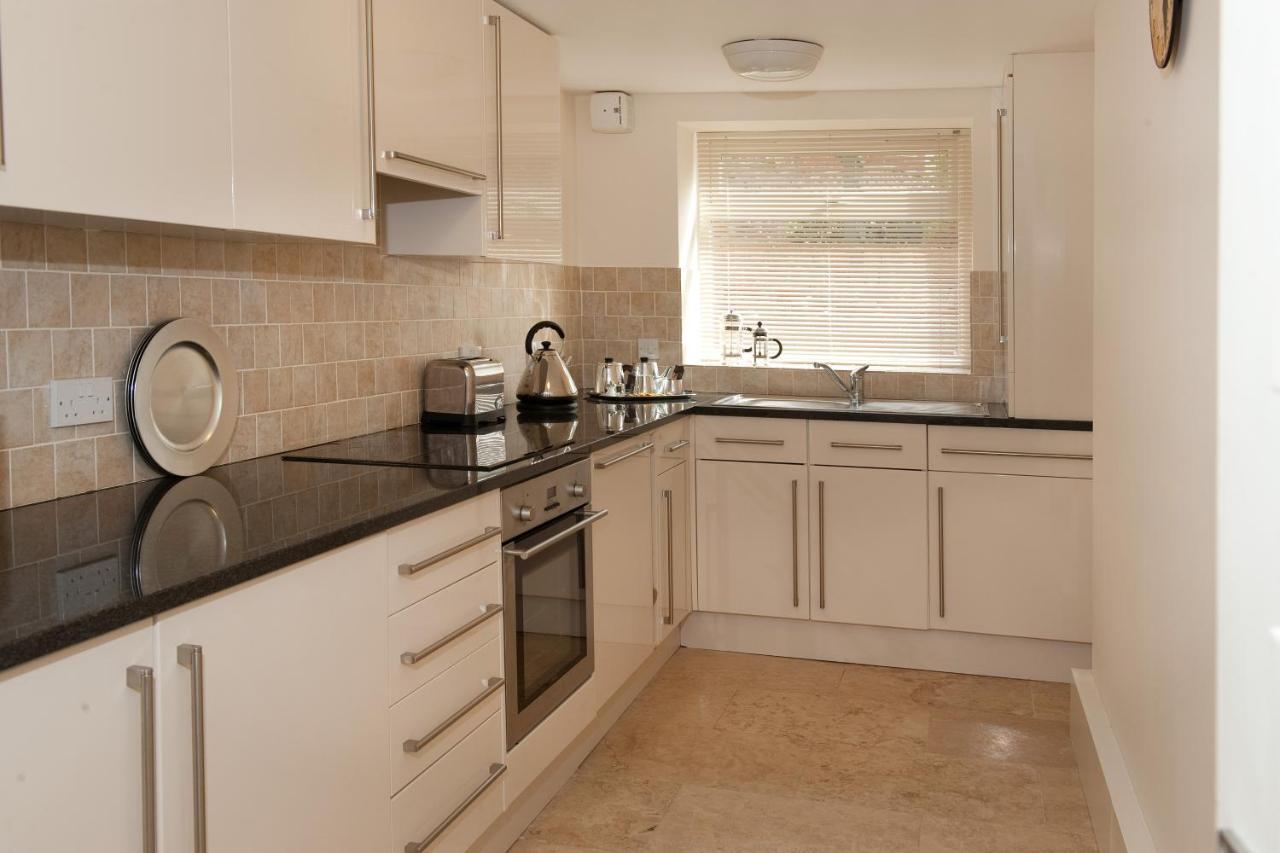 Albany House By Serviced Apartment *