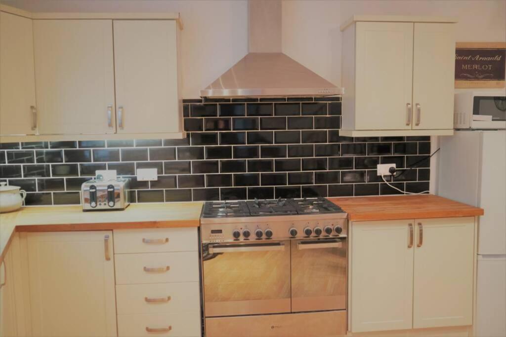 Mews * Harrogate
