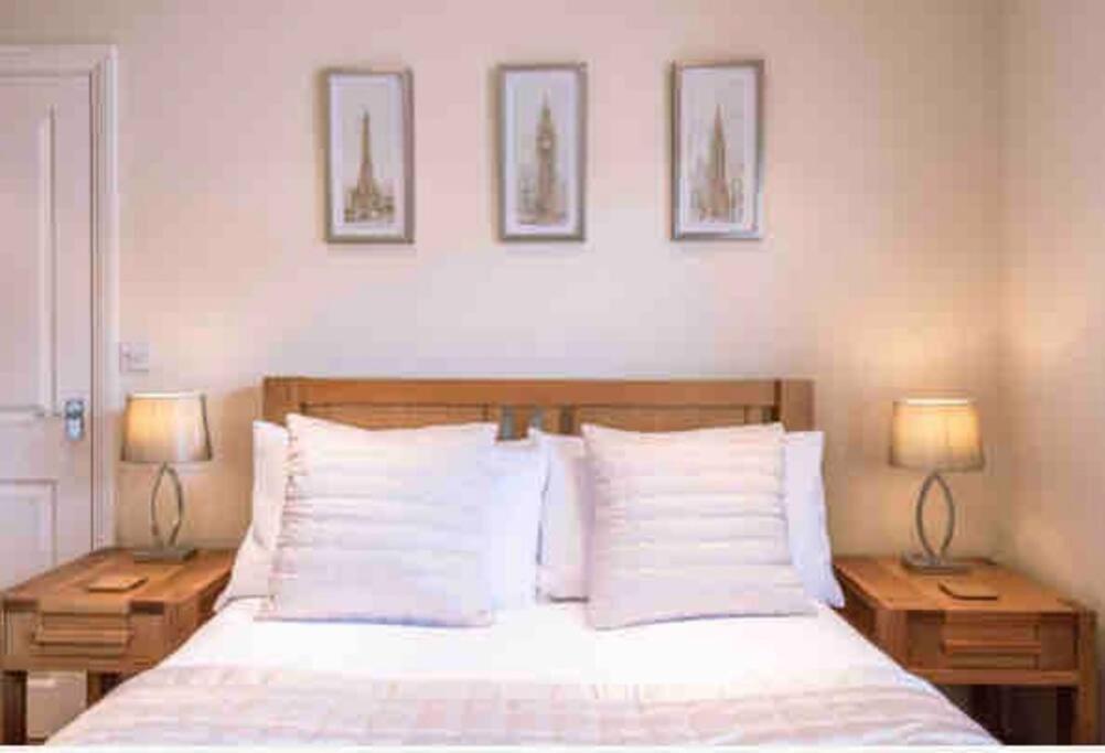 Cosy Central In Apartment *