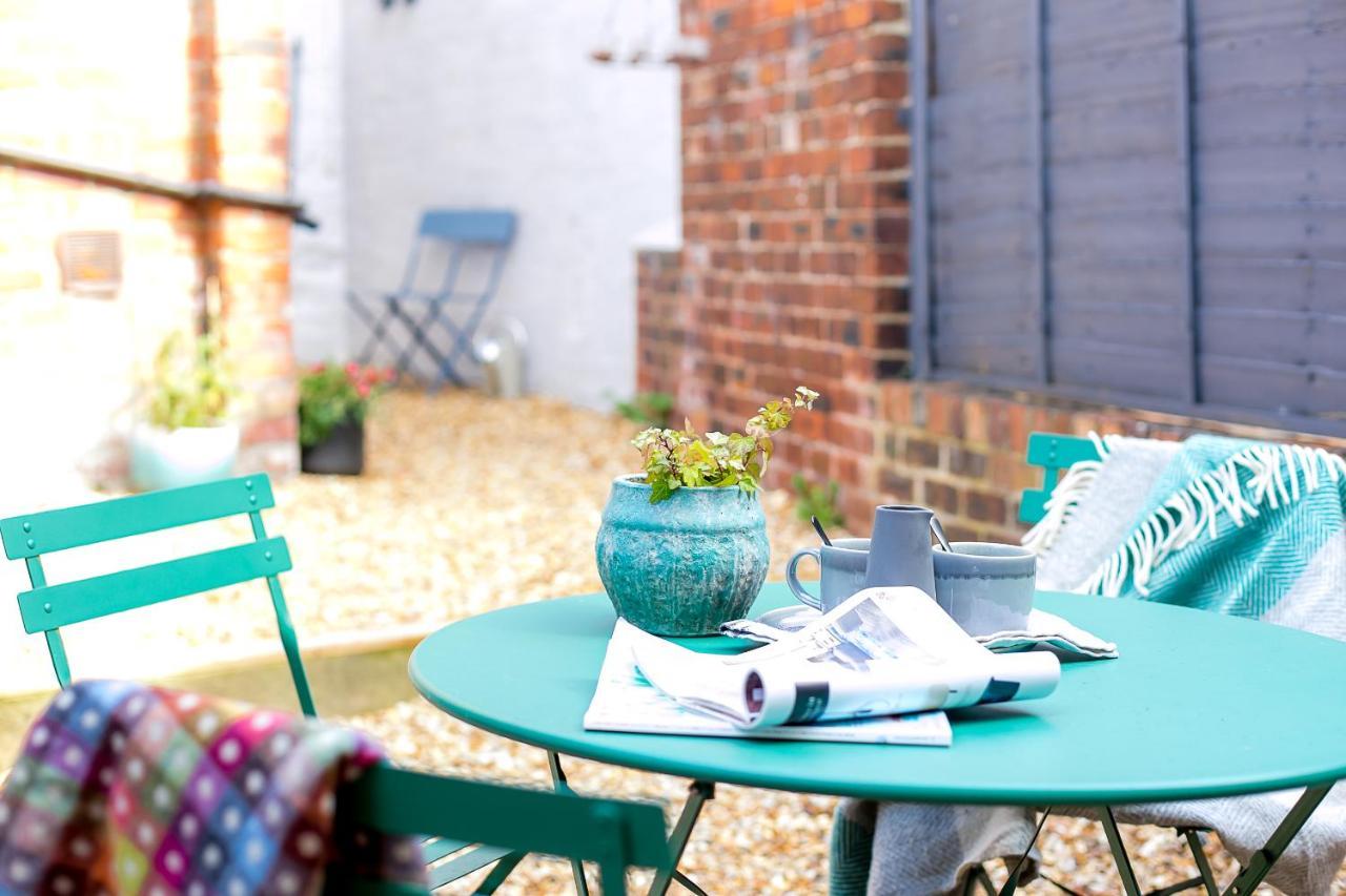 Strawberry Dale Victorian Terrace Holiday home *