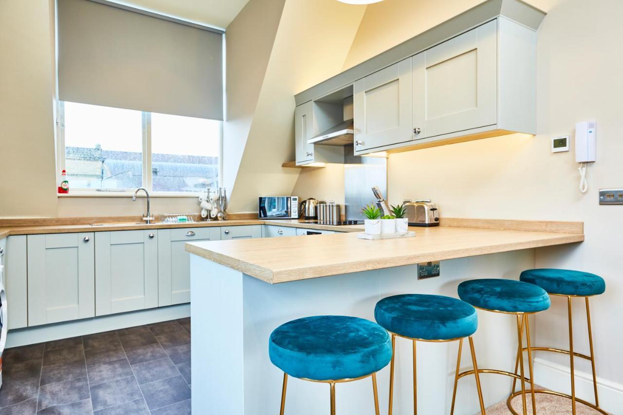Apartment Remarkable Central Gems Of - Sleeps 18!