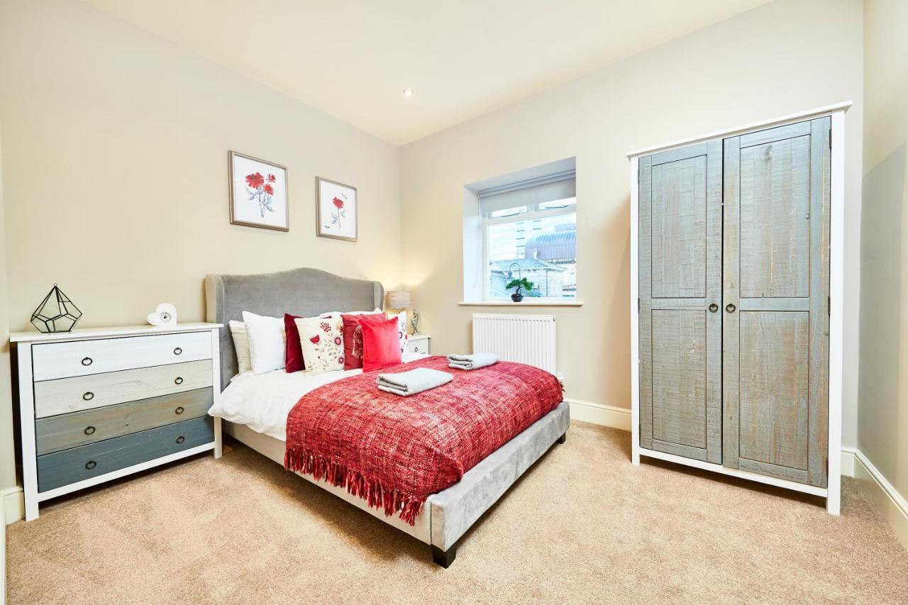 Apartment Remarkable Central Gems Of - Sleeps 18! *