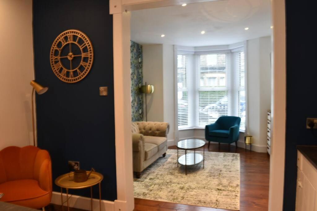 Apartment The Cheltenham, Stylish 1-bed Victorian *