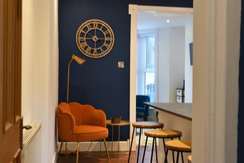 The Cheltenham, Stylish 1-bed Victorian Apartment Harrogate