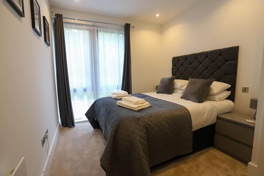 Apartment Stylish 2 Bedroom And Terrace Sleeps 4