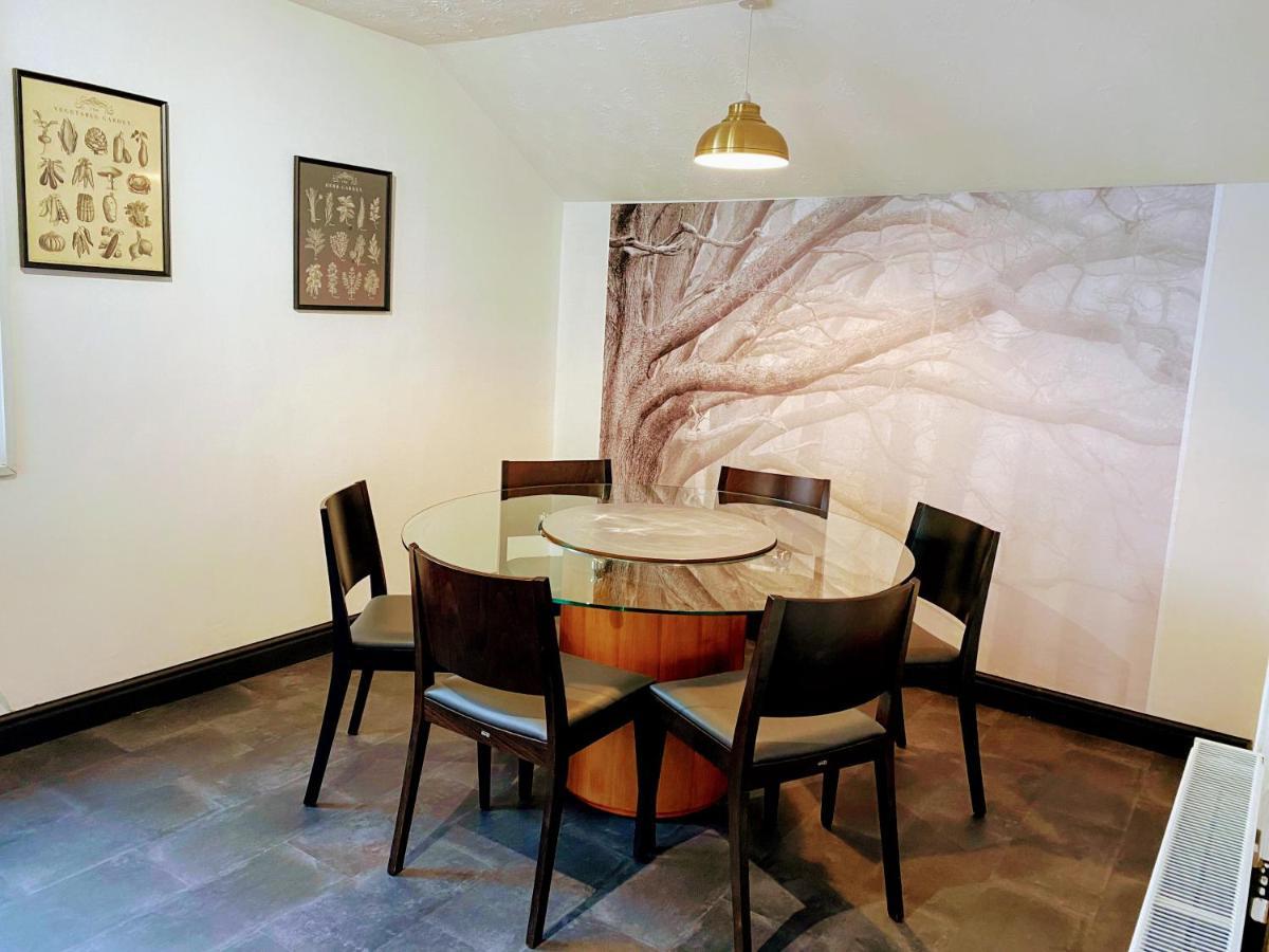 Gorgeous Town Center 3 Bedroom Self Contained For 1-5 People *