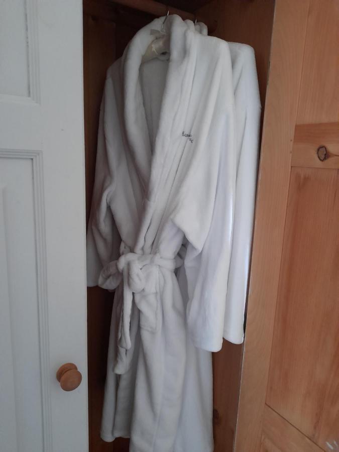 Ashwood House Guest house 4*