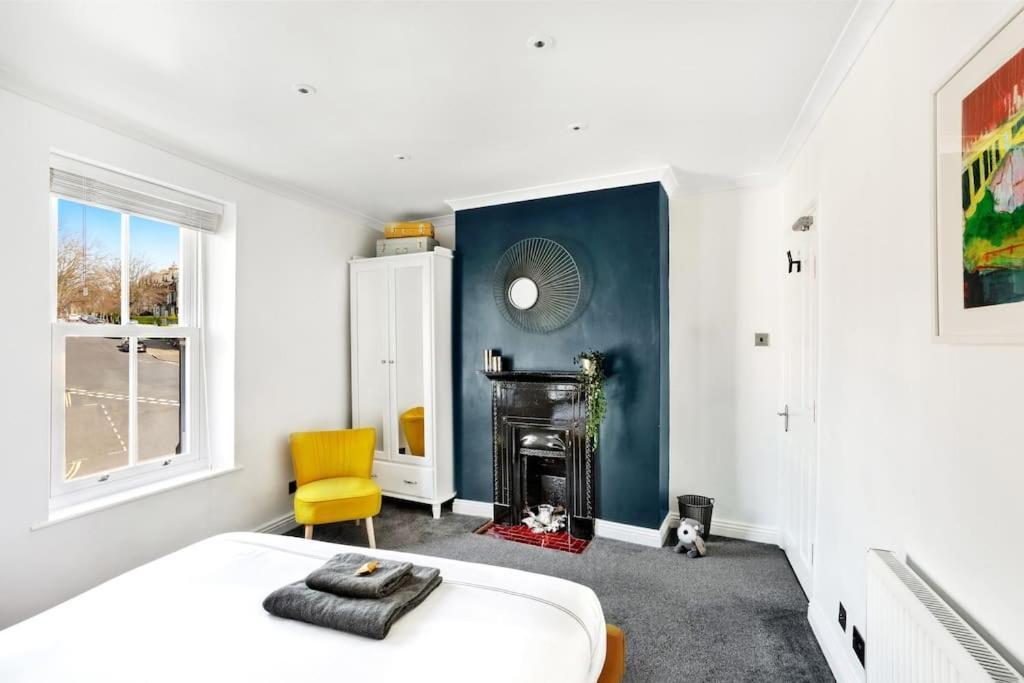 Holiday home Stunning 4bed Townhouse By Hic & Trendy Kings Quarter!