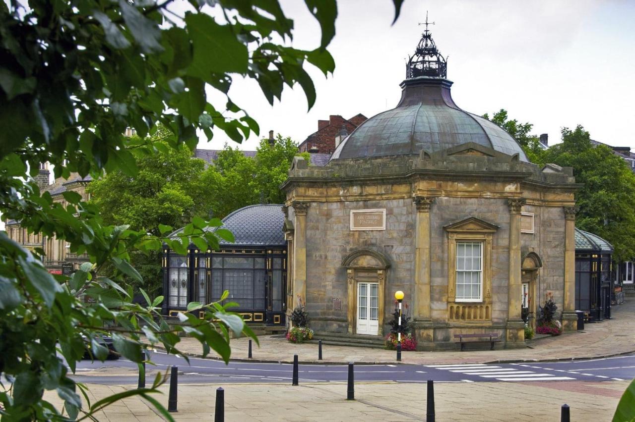 Montys Luxury In * Harrogate