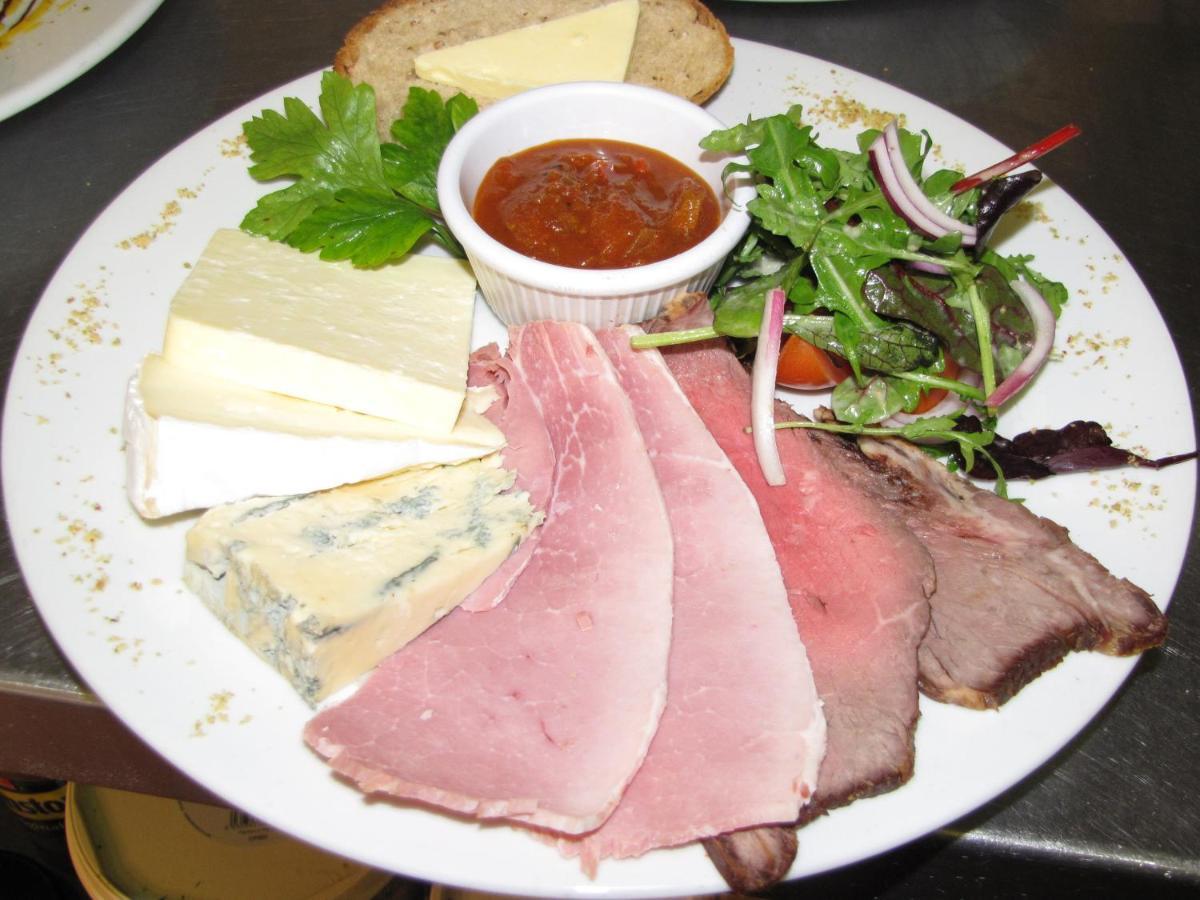 Wellington 4*