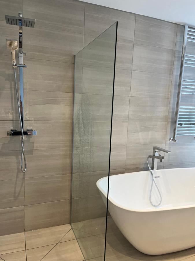 Kings Apartment, 83 Kings Road Apartment Harrogate