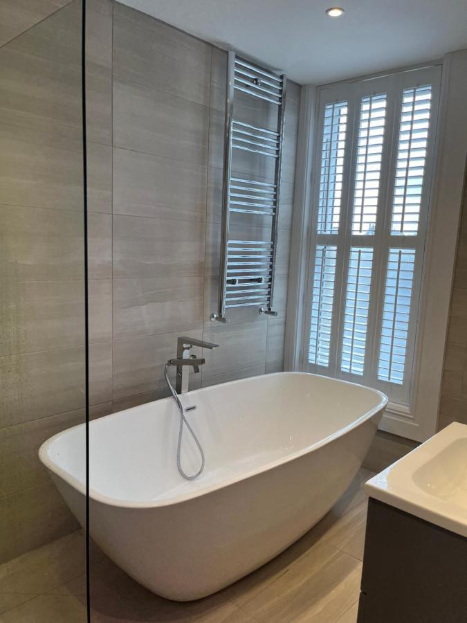 Kings Apartment, 83 Kings Road