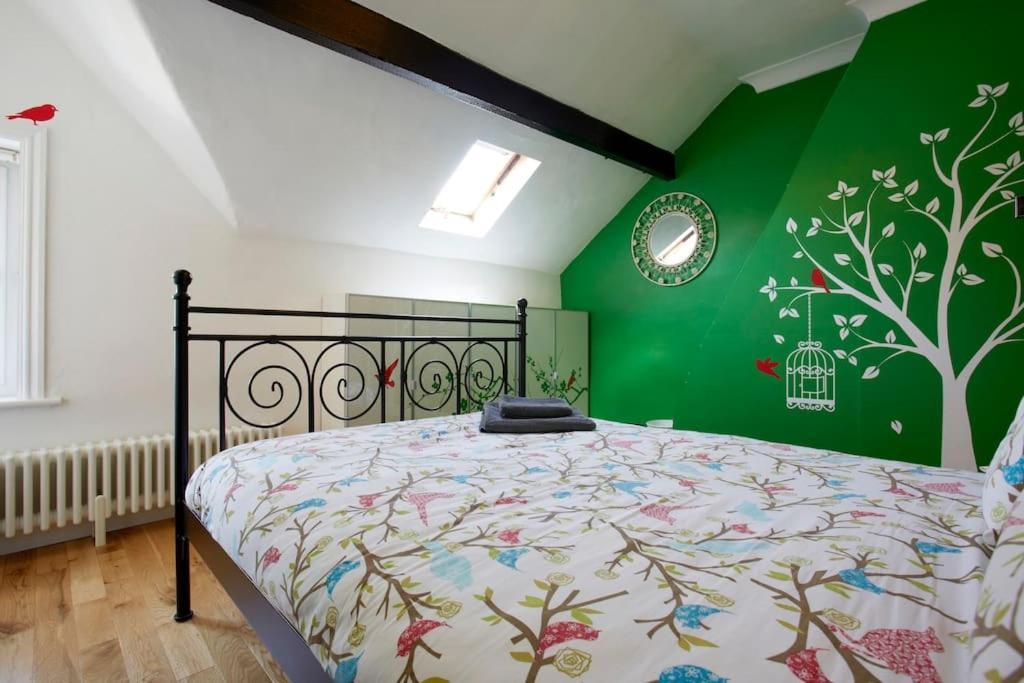 Holiday home Townhouse - Hic Bottom Of Road! Harrogate