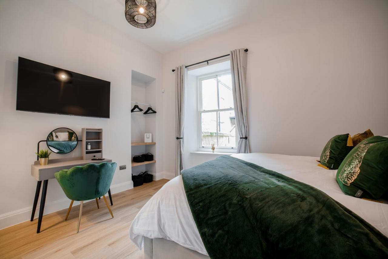 York Place One Apartment *
