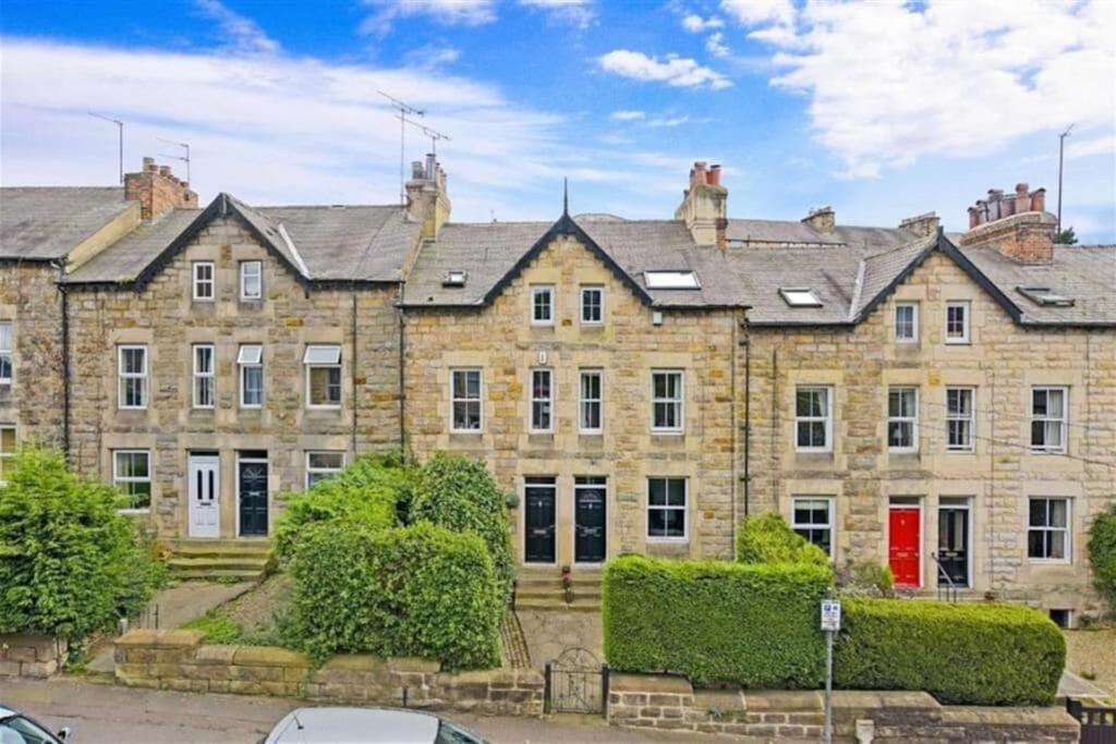 Holiday home Townhouse - Hic Bottom Of Road! Harrogate