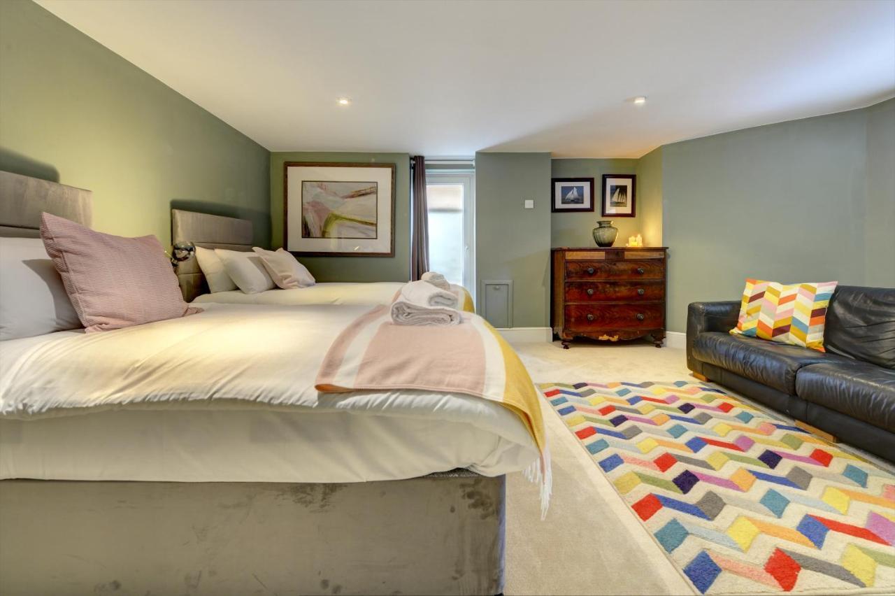 Stylish 2 Bedroom Maisonette With Parking Apartment Harrogate