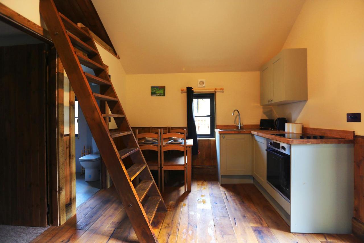 Campsite How Stean Rustic Lodges With Hot Tubs, Yorkshire Dales Harrogate