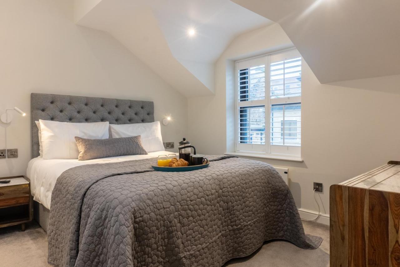 Apartment Cheltenham Two