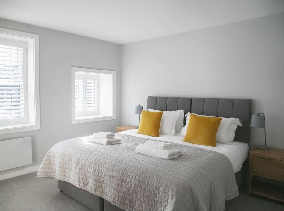 Apartment 45a Oxford Street *
