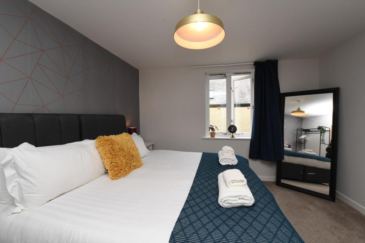 Apartment Self Catering - Regent's Court Indigo