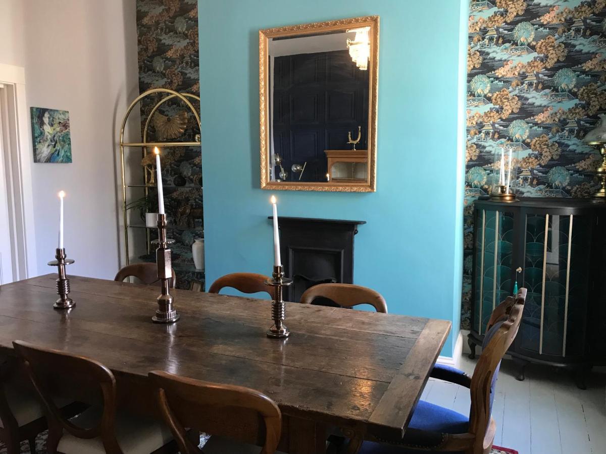 Carlton House - Spacious 4 Bed Victorian Townhouse Holiday home