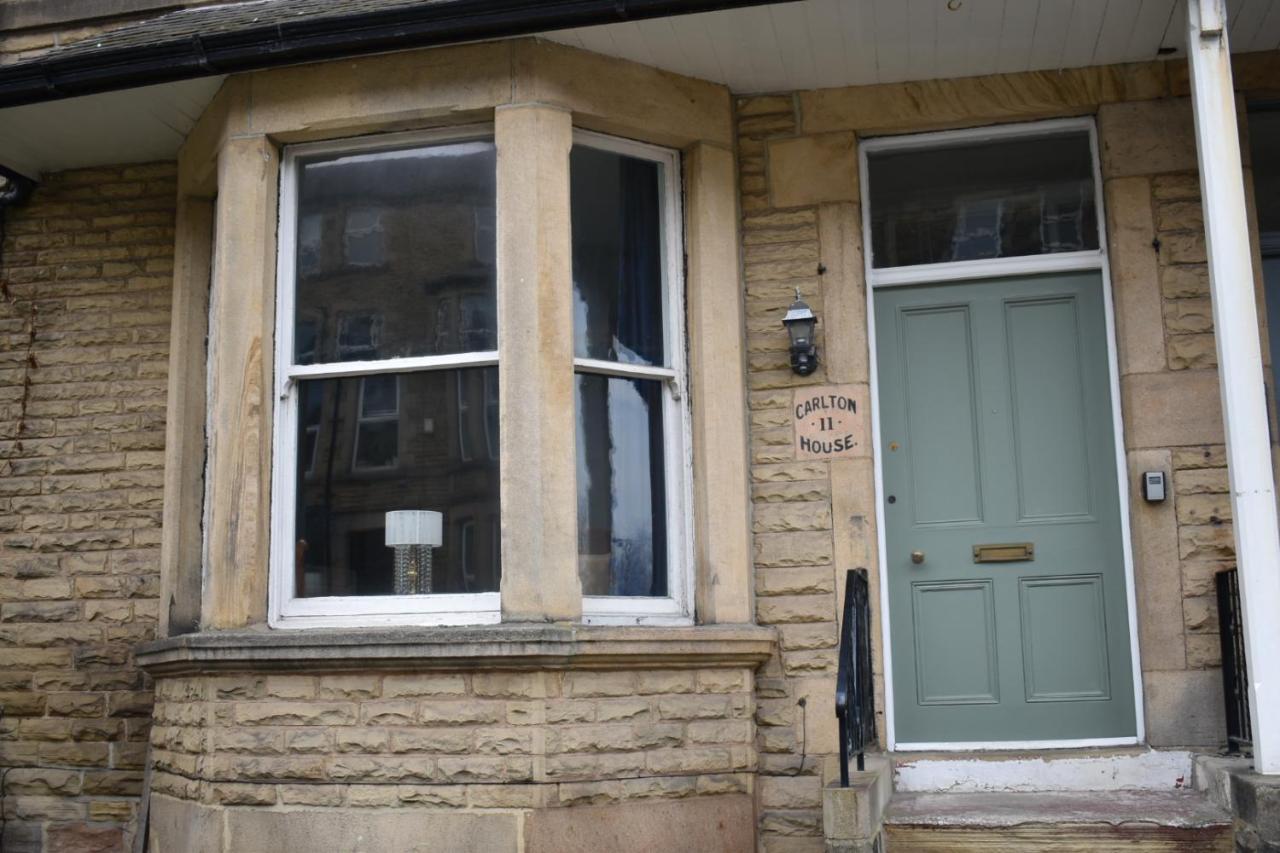 Carlton House - Spacious 4 Bed Victorian Townhouse Holiday home Harrogate