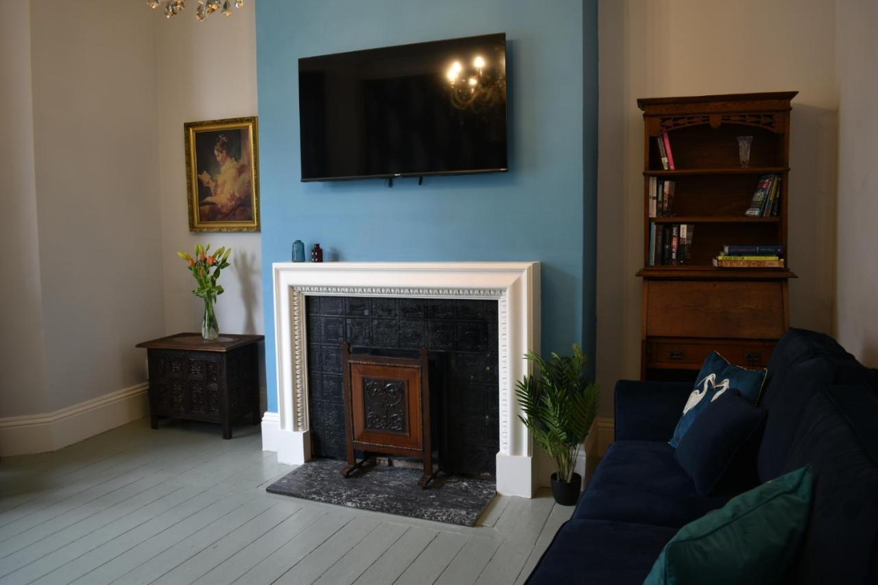 Carlton House - Spacious 4 Bed Victorian Townhouse Holiday home Harrogate