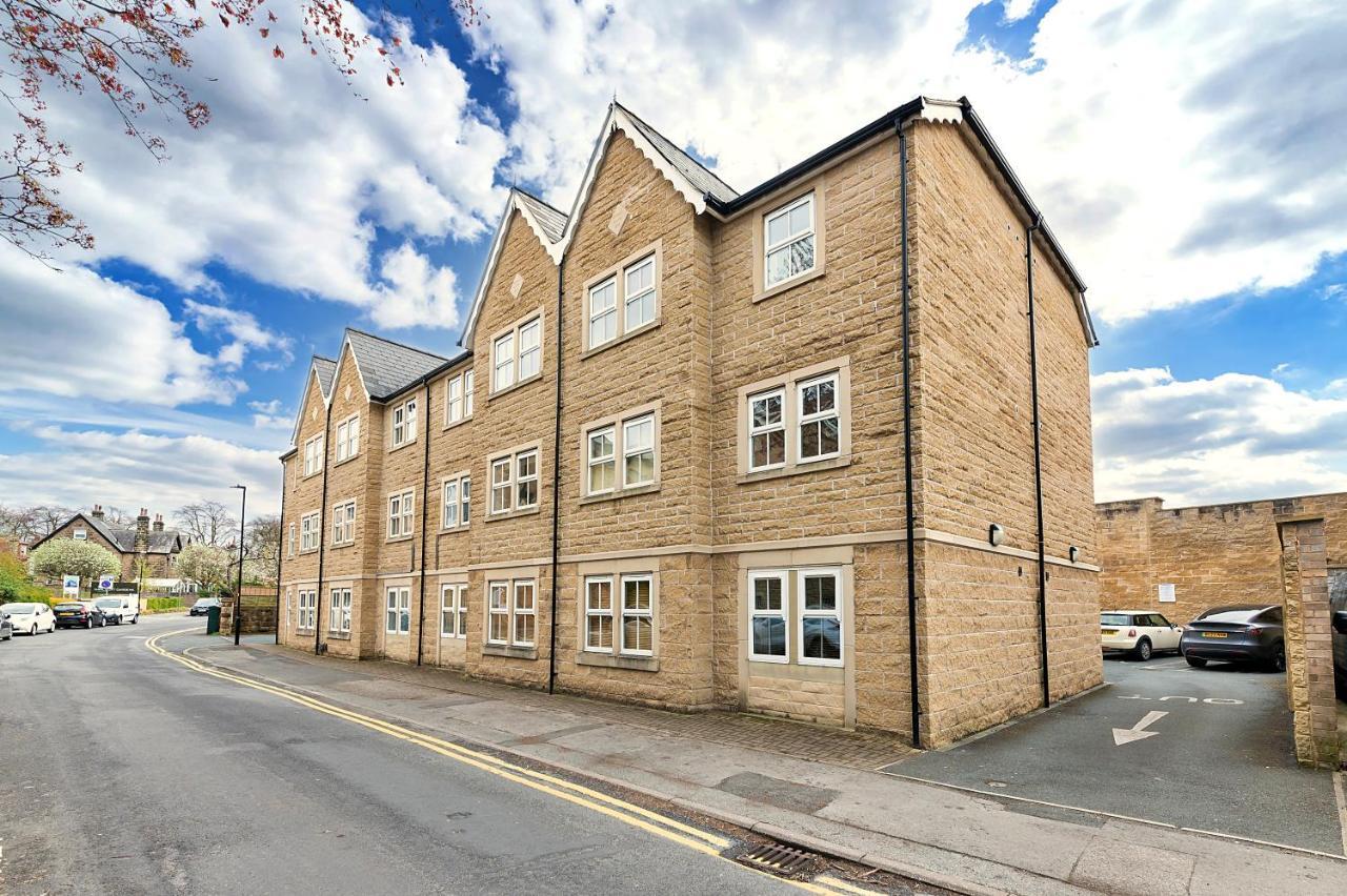 Finest Retreats - Mowbray Apartment Harrogate