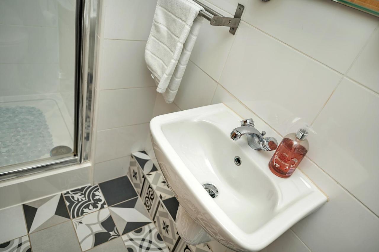 Finest Retreats - Mowbray Apartment Harrogate