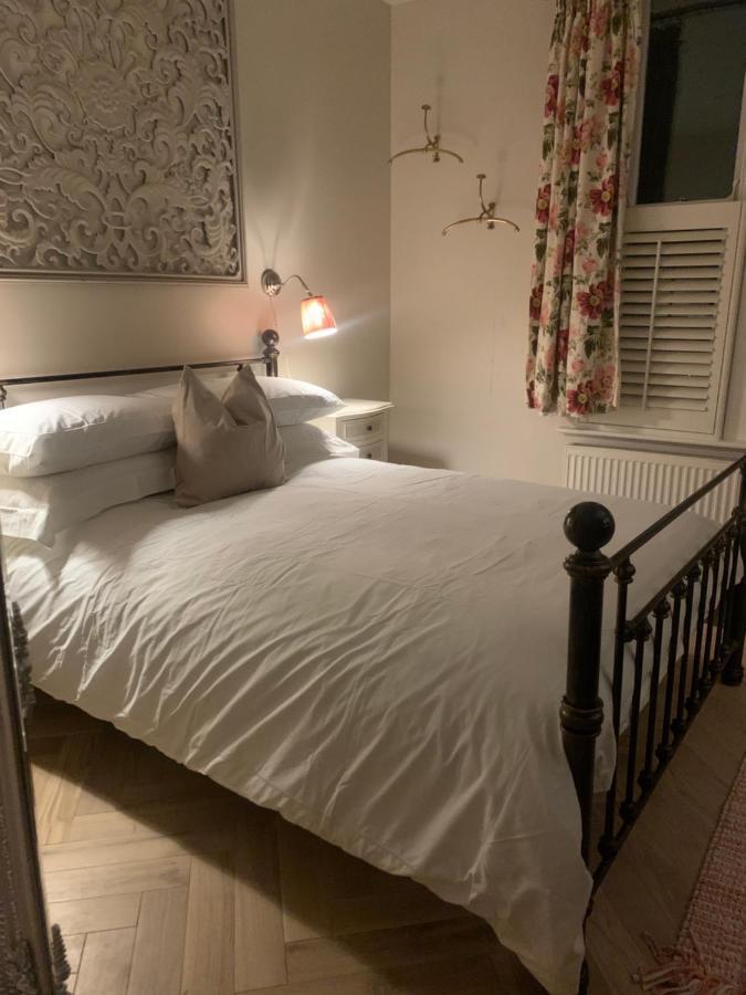 Private - 3 Bedrooms Apartment