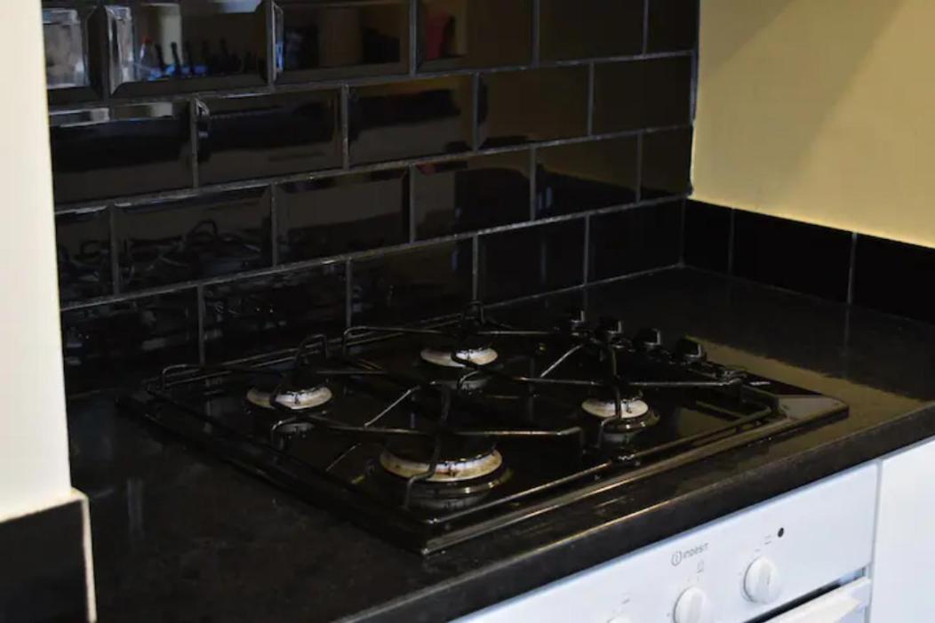 Carlton House - Spacious 4 Bed Victorian Townhouse Harrogate