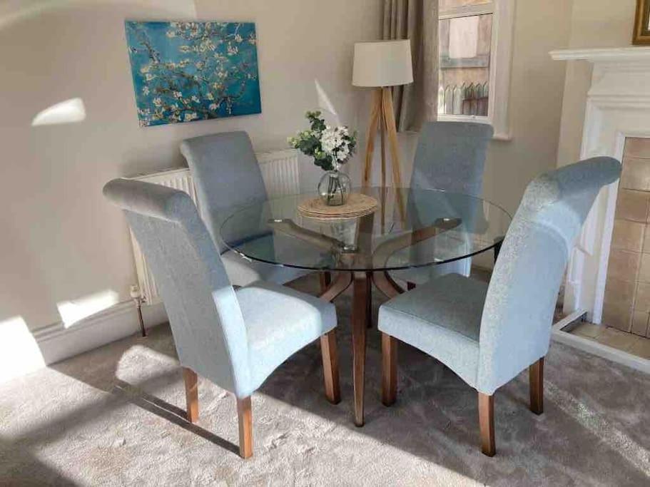 Garden Apartment, With Parking Apartment Harrogate