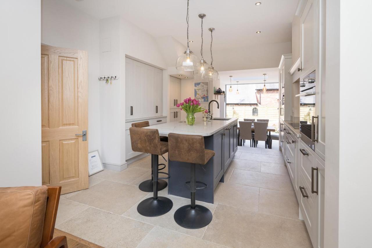 Townhouse By Serviced Apartment *
