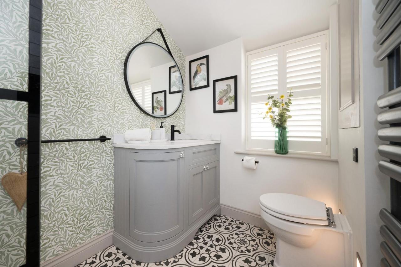 Apartment Townhouse By Serviced *