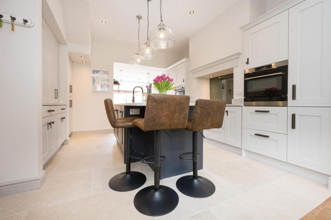 Townhouse By Serviced *