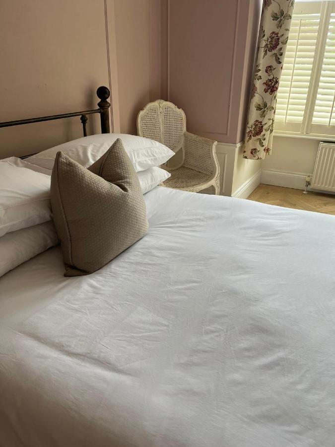 Private - 3 Bedrooms Apartment