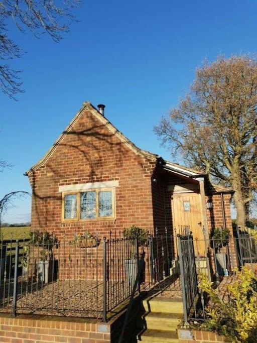 Holiday home The Old Telephone Exchange - Surrounded By Fields! *