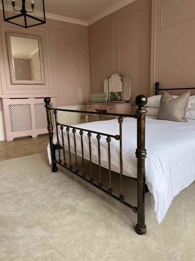 Private - 3 Bedrooms Apartment Harrogate