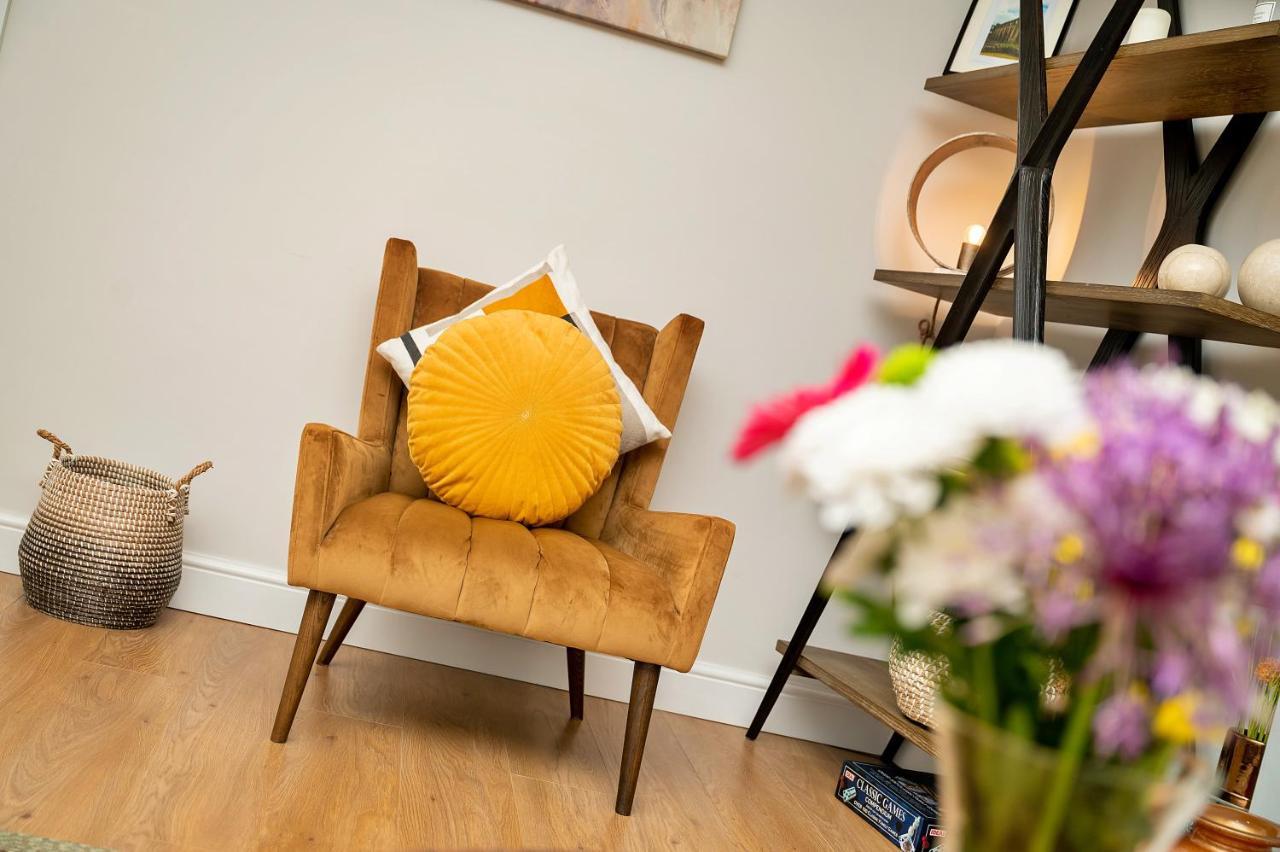 Finest Retreats - The Regency Apartment