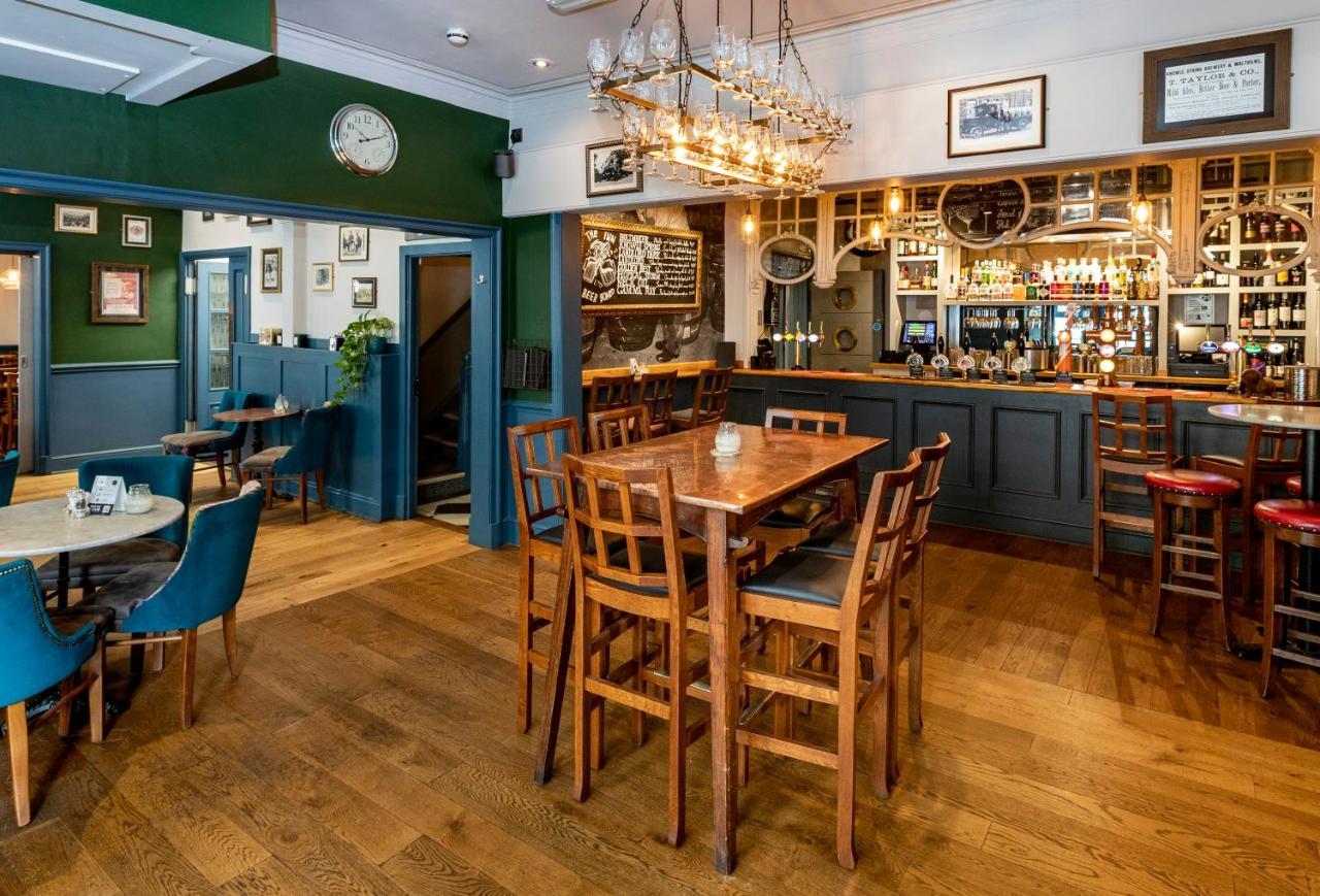 The At Cheltenham Parade 4* Harrogate