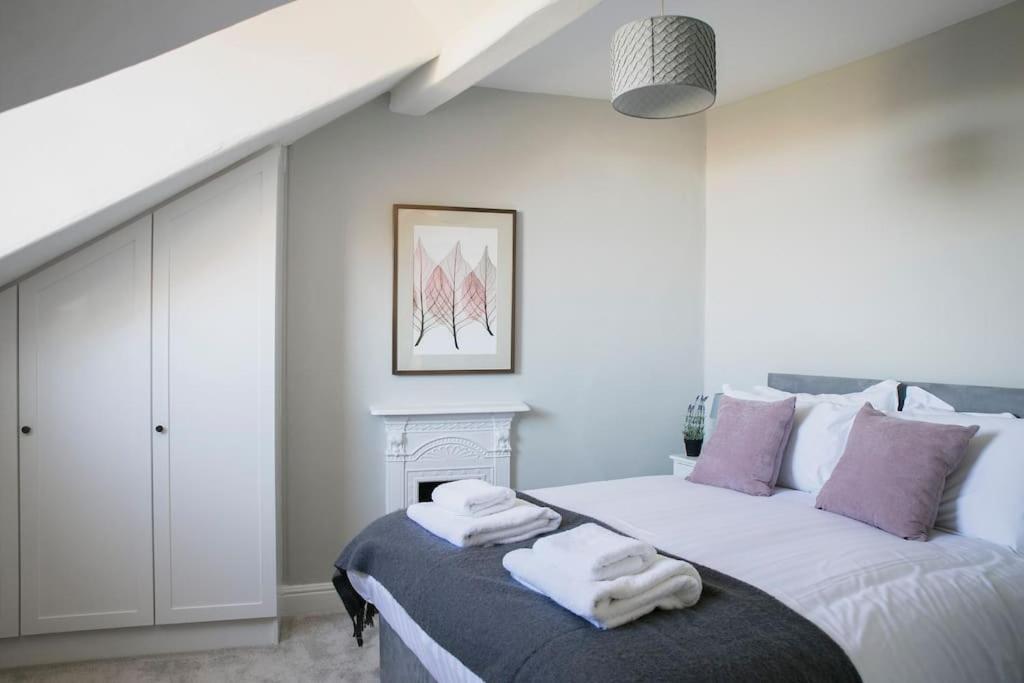 Valley Road, Fabulous 4 Bedroom House Holiday home *