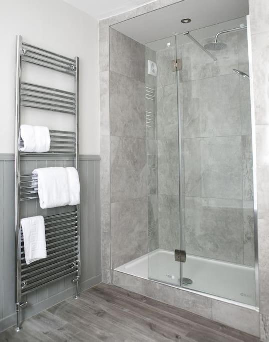 St Magnus House, Fabulous Town House Holiday home *