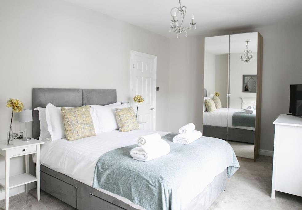 St Magnus House, Fabulous Town House Holiday home